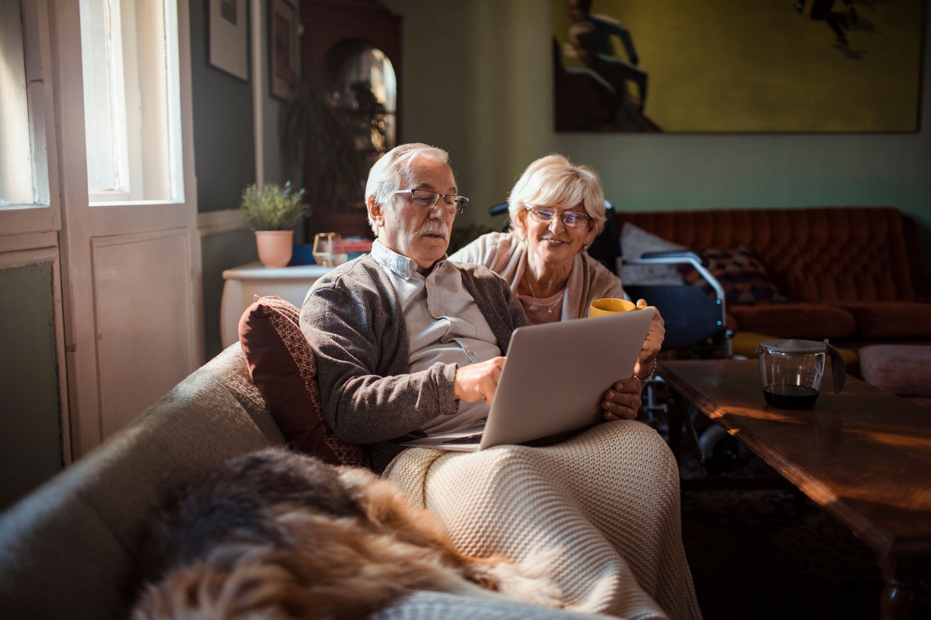 Keyboard Courage : Computer Skills for Seniors